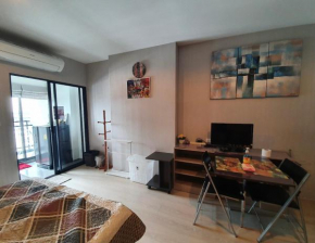 Hotels in Samrong